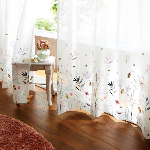 裾に刺繍をあしらったボイルカーテン"ダンシング・レディ"の商品写真