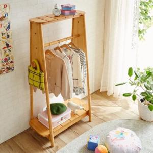 天然木の子ども用ハンガーラックの商品写真