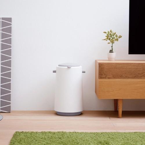 ラバーキャップ付きでニオイが漏れにくい蓋付きゴミ箱<20L>【大人用おむつやペットシーツを捨てるのに便利】の商品写真