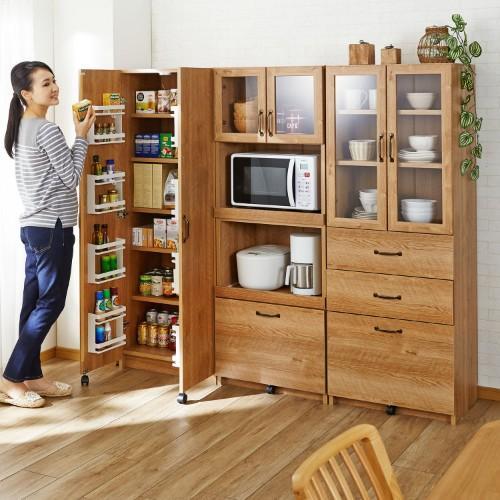 高さを抑えて女性でも使いやすい木目調カップボードの商品写真