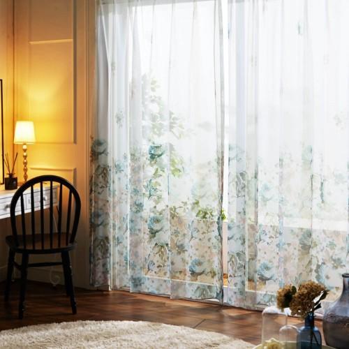 【99サイズ】水彩タッチフラワー柄のプリント薄地カーテンの商品写真