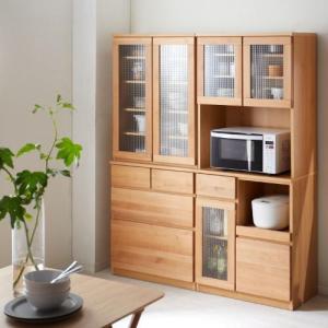 アルダー材のシンプルカップボード