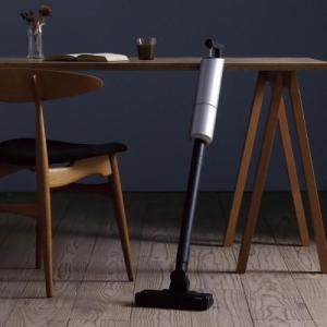 シンプルデザインのコードレスクリーナーの商品写真
