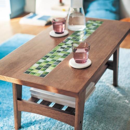 タイルが可愛い棚付きリビングテーブルの商品写真