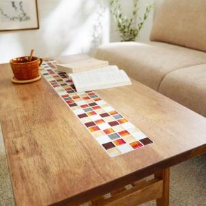 タイルが可愛い棚付きリビングテーブルの商品写真