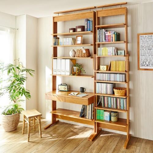 パイン材の突っ張りオープンラックの商品写真