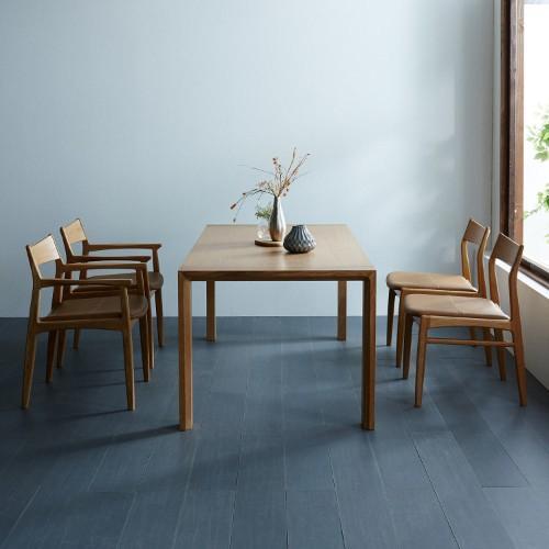 オーク材のダイニングテーブル「OWEN」<4人用/6人用>の商品写真