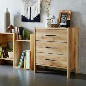 塩系インテリアに馴染むチェストの商品写真