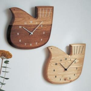 鳥のかたちの木目調掛け時計の商品写真