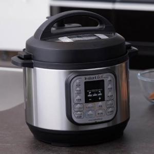 1台7役で学習機能付き電気圧力鍋 インスタントポットの商品写真