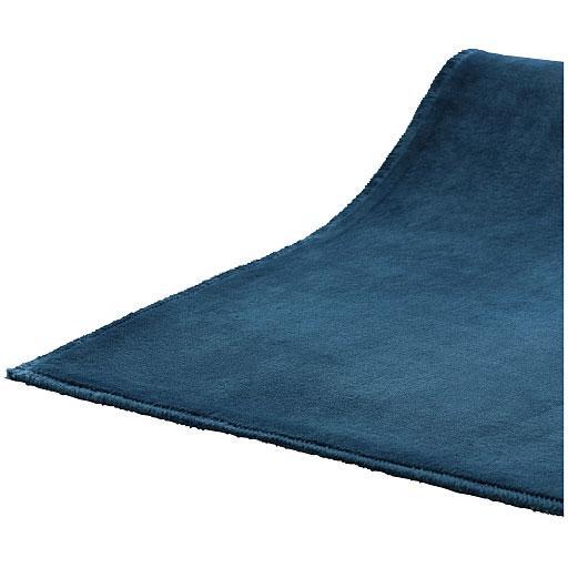 超薄型・軽量なめらか洗えるラグ(すべり止め付き)ダイニングラグにもおすすめの商品写真