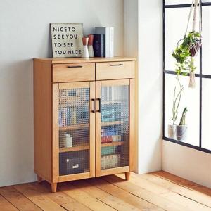 アルダー材仕上げのキャビネットの商品写真